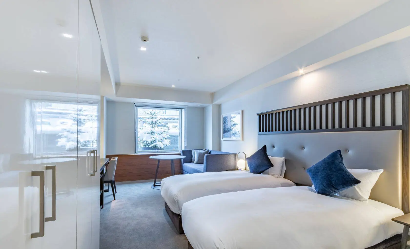 Superior Hotel Room (Lower Ground)